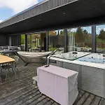 3 Bedroom Beautiful In Ebeltoft
