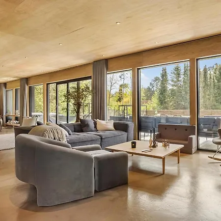 3 Bedroom Beautiful In