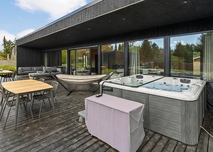 3 Bedroom Beautiful In Ebeltoft
